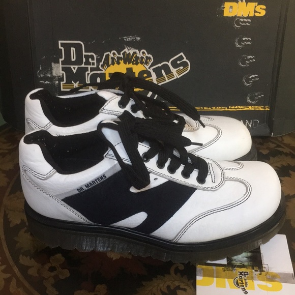 VTG Dr Martens England White/Navy Air Cushioned Chunky Bowling Casual Shoe 9W 8M - Picture 2 of 16